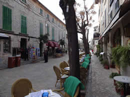 street with cafes valldemossa